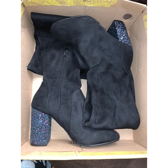 Over the Knee Black Boots w/ Heels!😍 - Picture 1 of 8